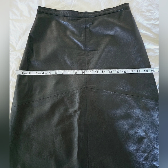 Vintage 1990's Black Leather Maxi Skirt - Picture 6 of 10